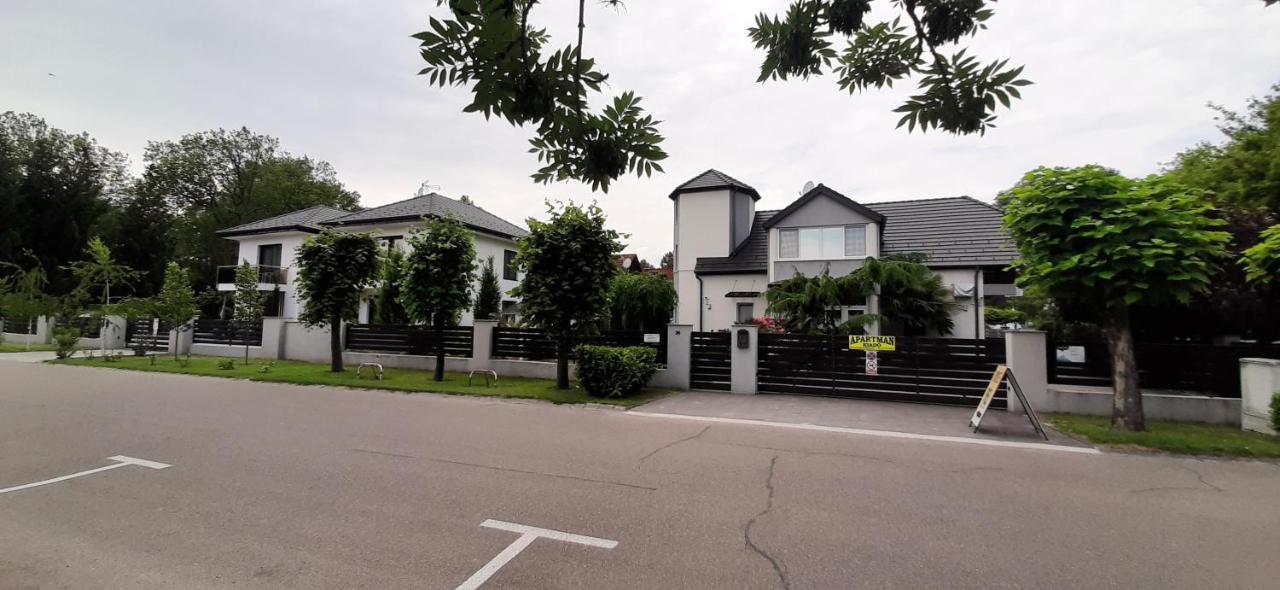Ancsi Apartmanház Balatonlelle Esterno foto
