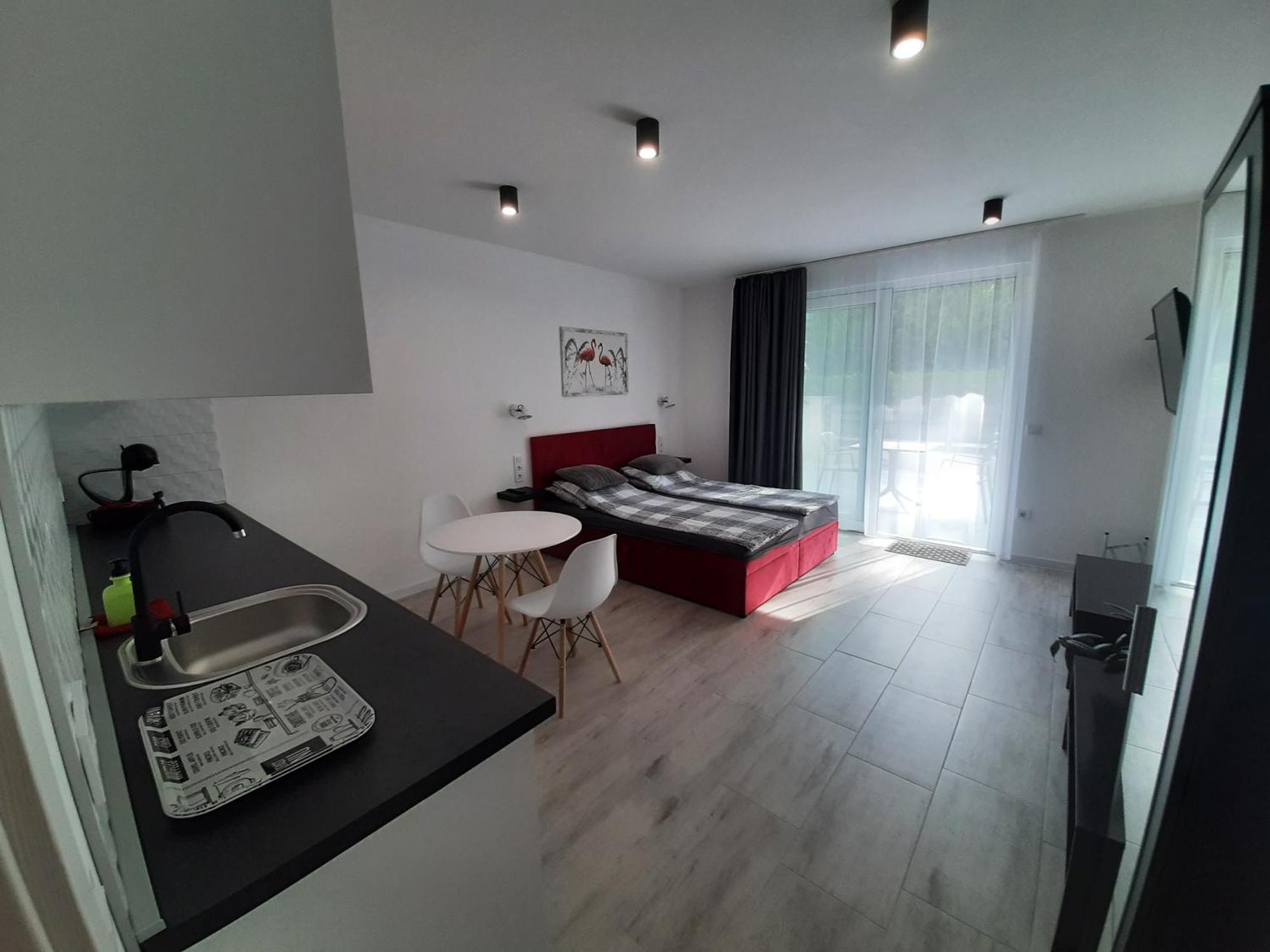 Ancsi Apartmanház Balatonlelle Esterno foto