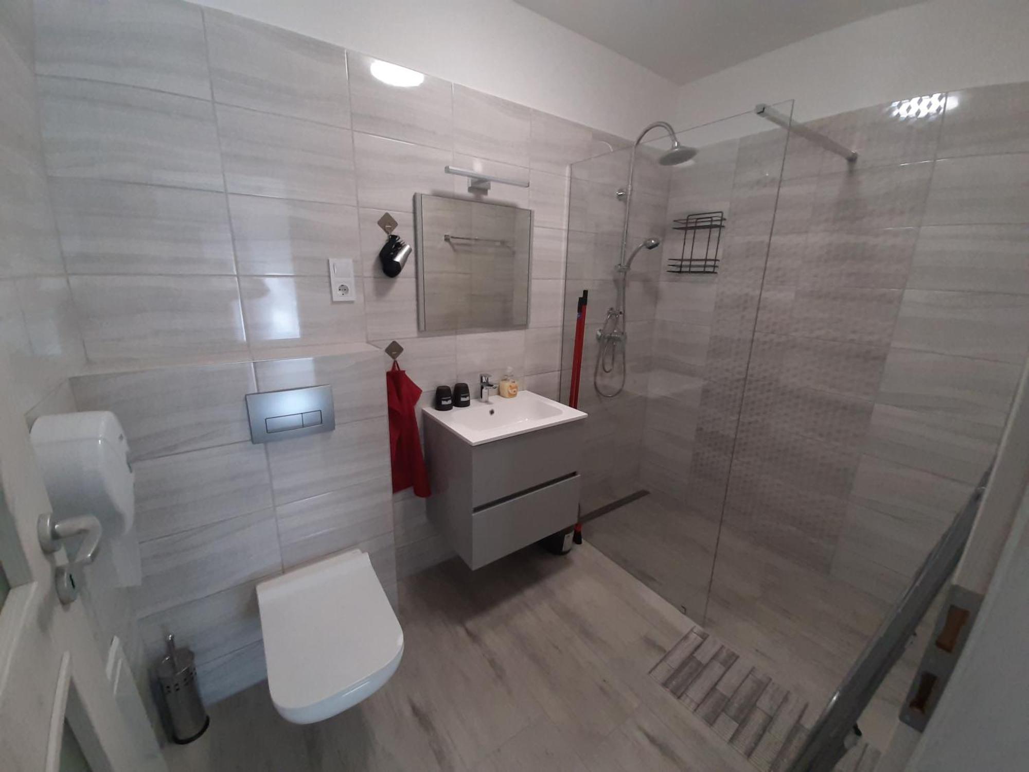 Ancsi Apartmanház Balatonlelle Esterno foto
