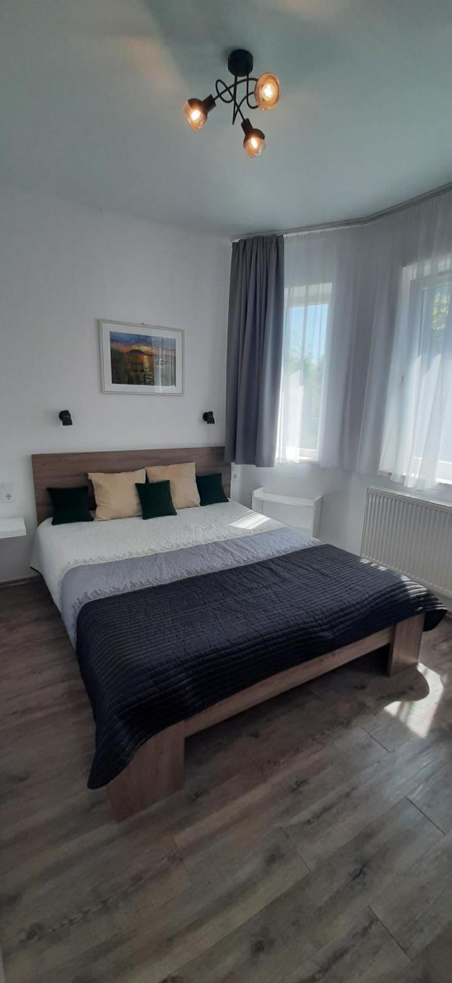 Ancsi Apartmanház Balatonlelle Esterno foto